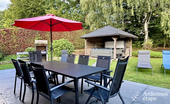Holiday cottage with sauna, jacuzzi, games and beautiful views over the hills of Malmedy for 6/8 persons in the Ardennes