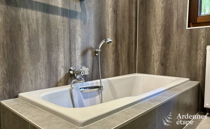 Holiday cottage with sauna, jacuzzi, games and beautiful views over the hills of Malmedy for 6/8 persons in the Ardennes