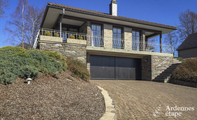 Holiday cottage with sauna, jacuzzi, games and beautiful views over the hills of Malmedy for 6/8 persons in the Ardennes