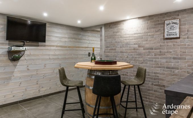 Holiday cottage with sauna, jacuzzi, games and beautiful views over the hills of Malmedy for 6/8 persons in the Ardennes