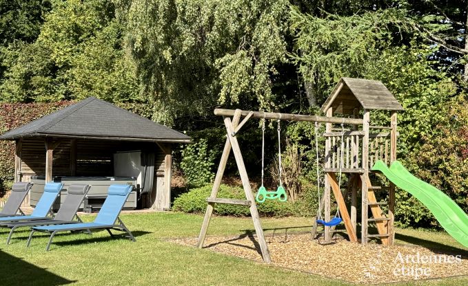 Holiday cottage with sauna, jacuzzi, games and beautiful views over the hills of Malmedy for 6/8 persons in the Ardennes