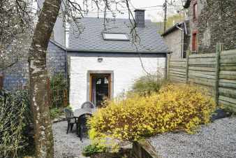 Cosy and typical holiday home for 4 guests in a former bakery for rent in Manhay