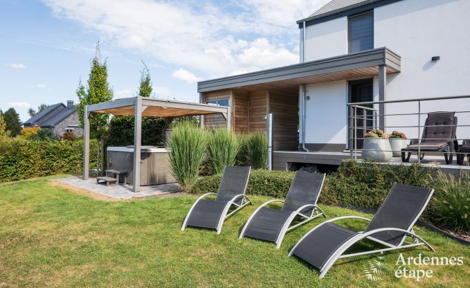 Holiday cottage in Manhay for 10 persons in the Ardennes