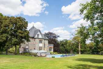 Luxury chteau for 15 p. to rent in Marche-en Famenne (Ardennes)