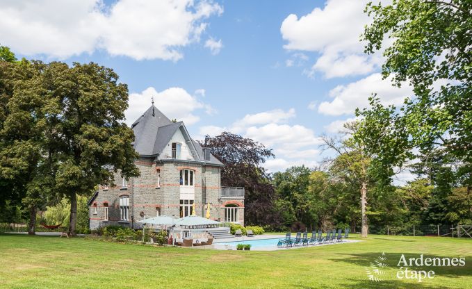 Castle in Marche-en-Famenne for 15 persons in the Ardennes