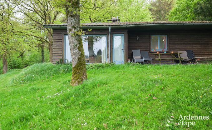 Wooden chalet for 6 people in the midst of nature in Marche-en-Famenne, Ardennes