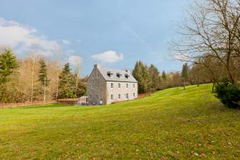 lovely and spacious holiday house for 20 people for rent in Maredsous