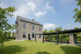 Luxurious villa for 19 - 21 people in Maredsous in the Ardennes