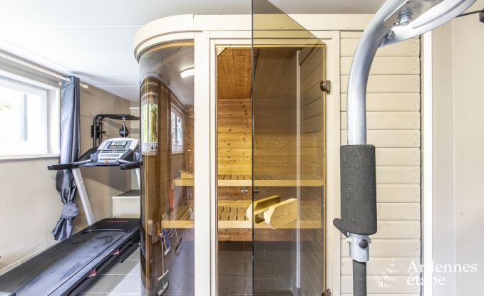 Getaway in the heart of nature in the Ardennes : spacious villa in Houffalize (Nadrin) for 18 people with numerous amenities and services, pets welcome