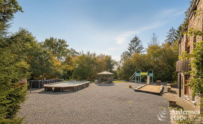 Getaway in the heart of nature in the Ardennes : spacious villa in Houffalize (Nadrin) for 18 people with numerous amenities and services, pets welcome