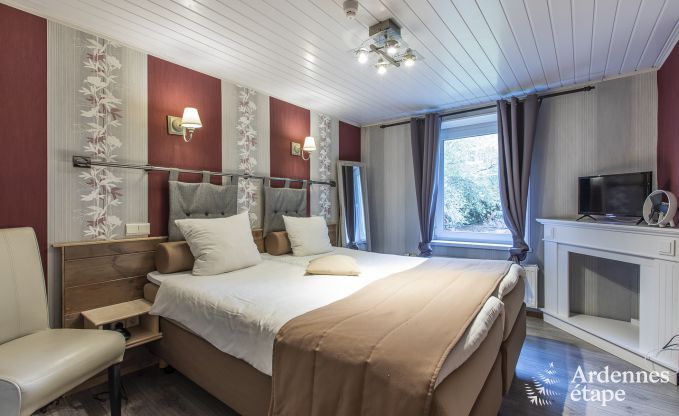 Getaway in the heart of nature in the Ardennes : spacious villa in Houffalize (Nadrin) for 18 people with numerous amenities and services, pets welcome