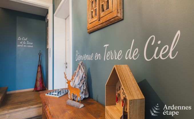 Comfortable holiday home in Neufchateau, ideal for 15 people, with hot tub, sauna and play facilities