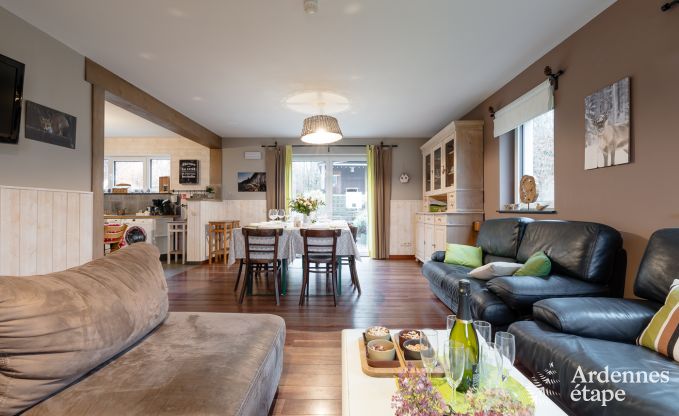 Comfortable holiday home in Neufchateau, ideal for 15 people, with hot tub, sauna and play facilities