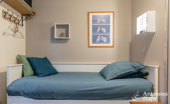 Comfortable holiday home in Neufchateau, ideal for 15 people, with hot tub, sauna and play facilities