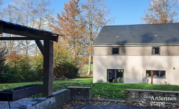 Comfortable holiday home in Neufchateau, ideal for 15 people, with hot tub, sauna and play facilities