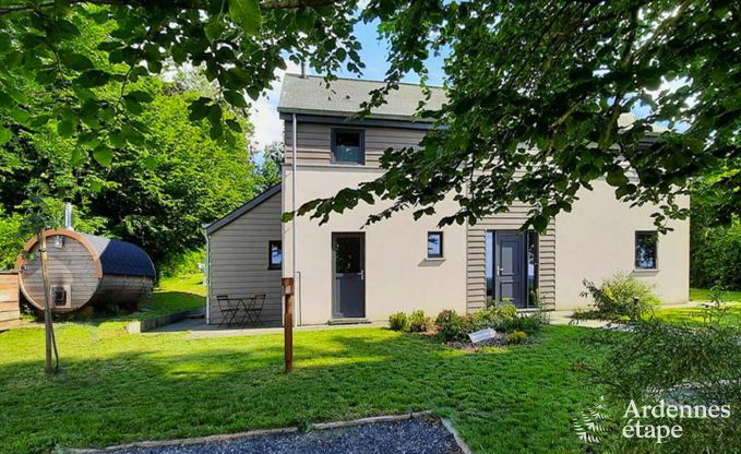 Comfortable holiday home in Neufchateau, ideal for 15 people, with hot tub, sauna and play facilities