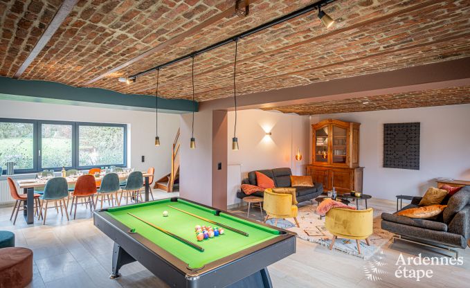 Holiday villa in Ohey: luxury accommodation for 10 people with sauna, jacuzzi and private garden