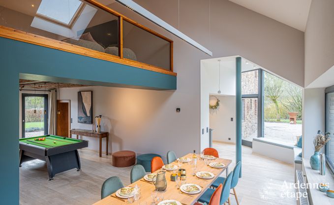 Holiday villa in Ohey: luxury accommodation for 10 people with sauna, jacuzzi and private garden