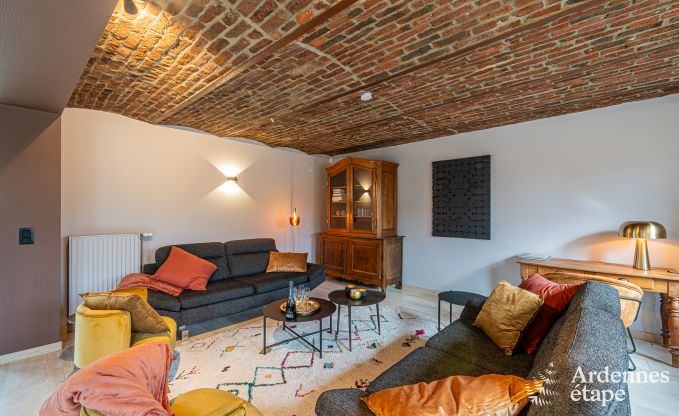 Holiday villa in Ohey: luxury accommodation for 10 people with sauna, jacuzzi and private garden