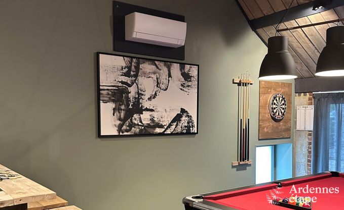 Wonderful holiday home in Onhaye with swimming pool, jacuzzi, sauna and games rooms for 14 people near Dinant