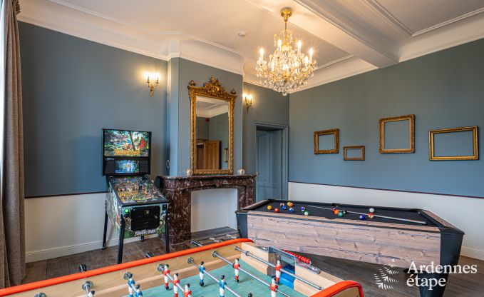 Luxury castle for 30 people in Ouffet with 14 bedrooms, 12 bathrooms, indoor pool, sauna and private garden