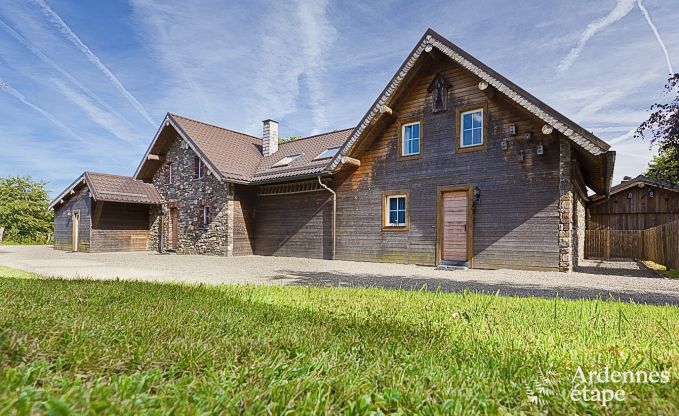 Spacious chalet in Ovifat, Ardennes, 16 people, 8 bedrooms, 3 bathrooms, sauna, billiards, garden with private terrace