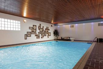 4-star high-class group accommodating holiday villa to rent in Ovifat