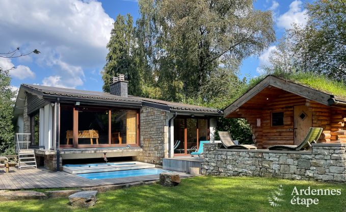 Luxury villa in Ovifa for 14 people with numerous wellness and relaxation facilities.