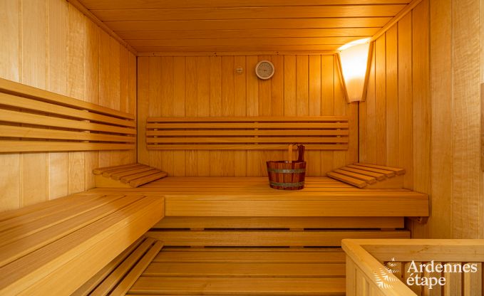 Luxury villa in Paliseul for 18 persons in the Ardennes