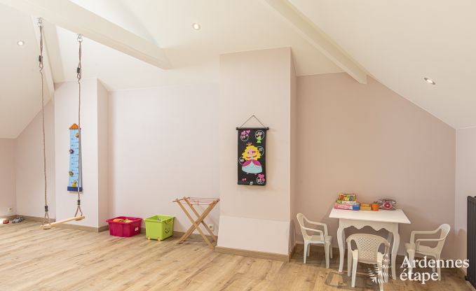 Luxury villa in Paliseul for 15 persons in the Ardennes