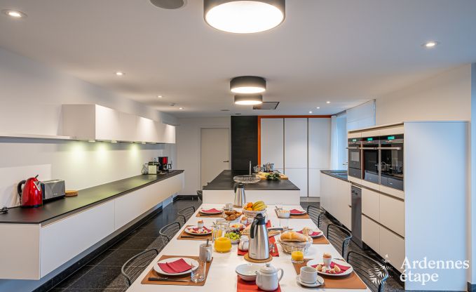 Luxury villa in Paliseul for 18 persons in the Ardennes
