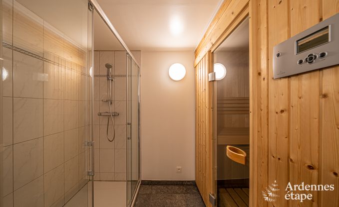 Luxury villa in Paliseul for 18 persons in the Ardennes