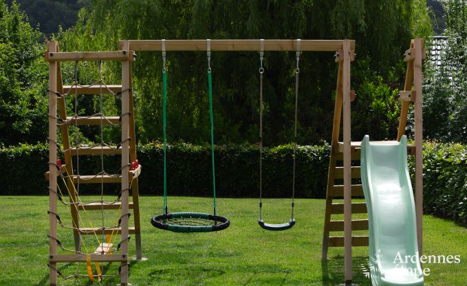 Spacious holiday home for 9 people in Gemmenich with 5 bedrooms and sauna