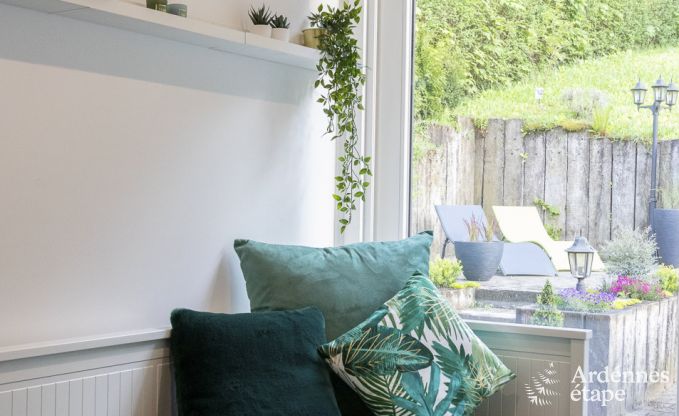 Very pleasant holiday cottage with sauna and jacuzzi in Profondeville for 5 persons in the Ardennes