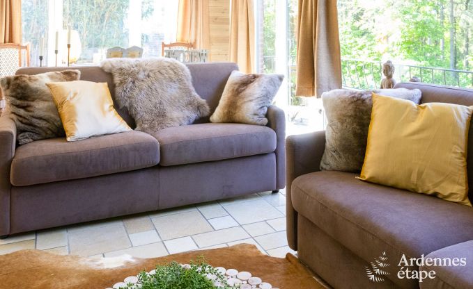 Very pleasant holiday cottage with sauna and jacuzzi in Profondeville for 5 persons in the Ardennes