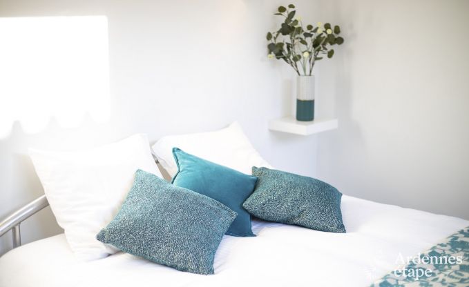 Very pleasant holiday cottage with sauna and jacuzzi in Profondeville for 5 persons in the Ardennes