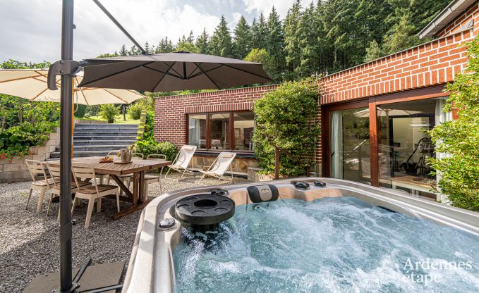 Holiday cottage in Profondeville with sauna and jacuzzi for 4/6 persons in the Ardennes