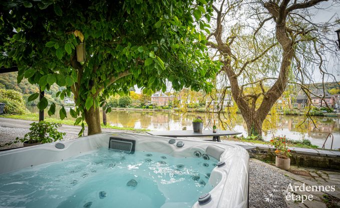 Exceptional charming holiday home in Profondeville for 4 people with jacuzzi, infrared cabin and pontoon on the Meuse