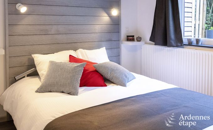 Very pleasant holiday cottage with sauna and jacuzzi in Profondeville for 5 persons in the Ardennes