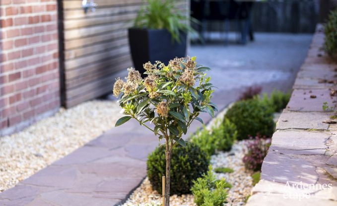 Very pleasant holiday cottage with sauna and jacuzzi in Profondeville for 5 persons in the Ardennes