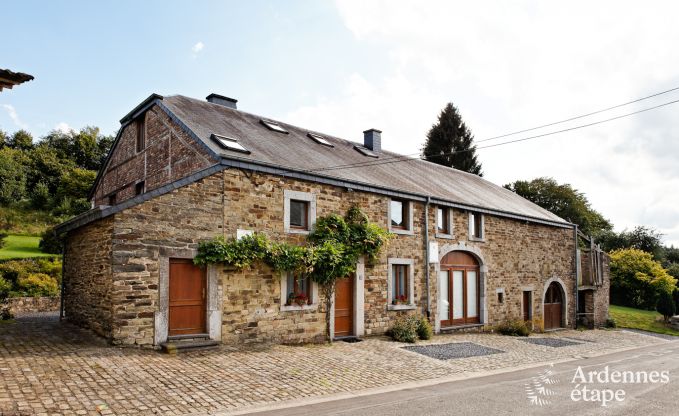 Magnificent farmhouse converted into a gite for 15 people in Redu