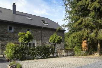 Beautiful holiday home for 14 persons in Redu in the Ardennes