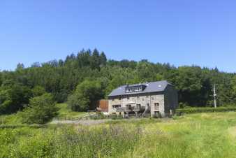 Beautiful holiday home for rent for 38 persons in Redu (Ardennes)