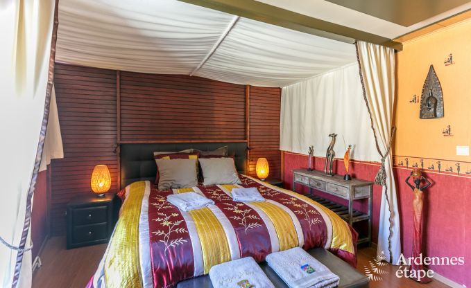 High-end villa in Redu, Ardennes, 9 people, outdoor pool, sauna, steam room, indoor and outdoor jacuzzi, private garden, complete equipment