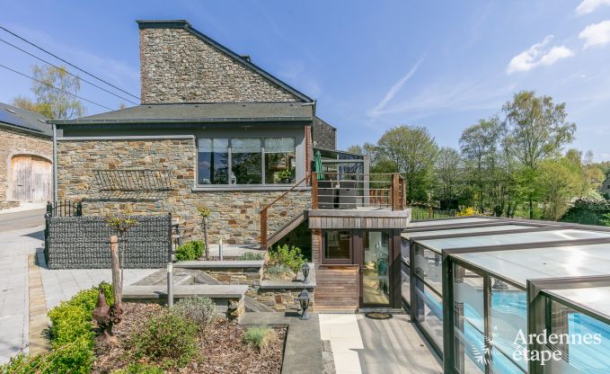 High-end villa in Redu, Ardennes, 9 people, outdoor pool, sauna, steam room, indoor and outdoor jacuzzi, private garden, complete equipment