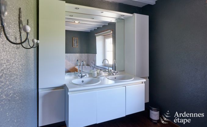 Holiday cottage in Rochefort for 12/14 persons in the Ardennes