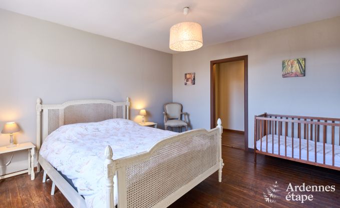Holiday cottage in Rochefort for 12/14 persons in the Ardennes