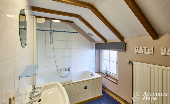 Holiday cottage in Rochefort for 12/14 persons in the Ardennes