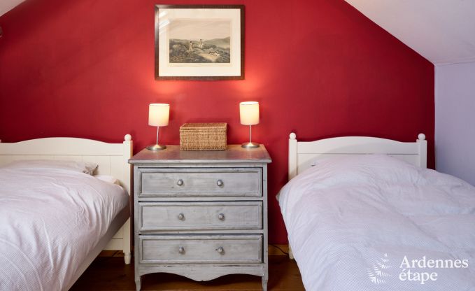 Holiday cottage in Rochefort for 12/14 persons in the Ardennes