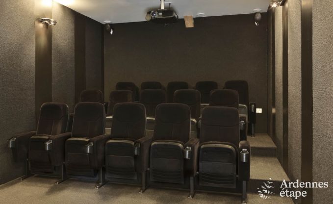 Holiday cottage in Rochefort for 14 persons in the Ardennes